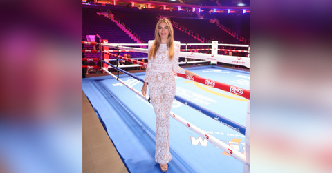 emily austin goes full hollywood as sports star dazzles with a listers at glamorous venice gala
