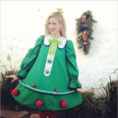 05.DECEMBER.2013 BRITTANY SNOW SEEN IN THIS CELEBRITY TWITTER PICTURE POSTED VIA INSTAGRAM_