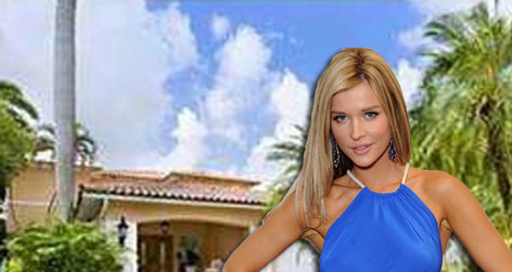 //joanna krupa house square