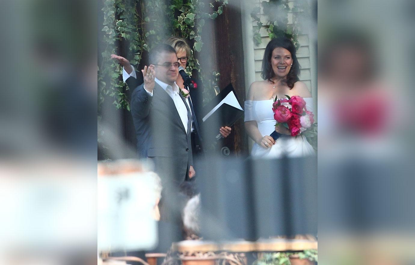 Patton Oswalt Meredith Salenger Wedding See The Sweet Photos