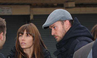 //justin timberlake jessica biel hurricane sandy victims _ _