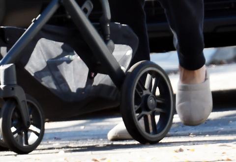 vanderpump rules jax taylor stroller slippers son photos returns sword tom sandoval tape r