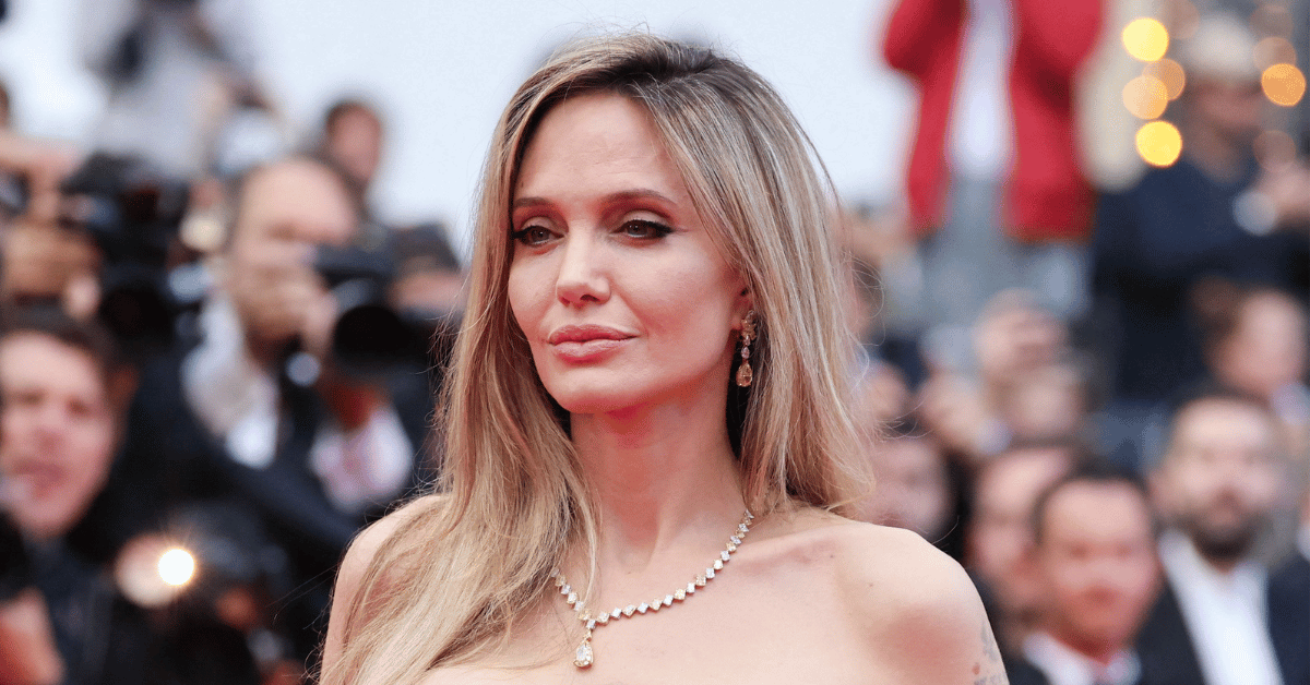 Photo of Angelina Jolie