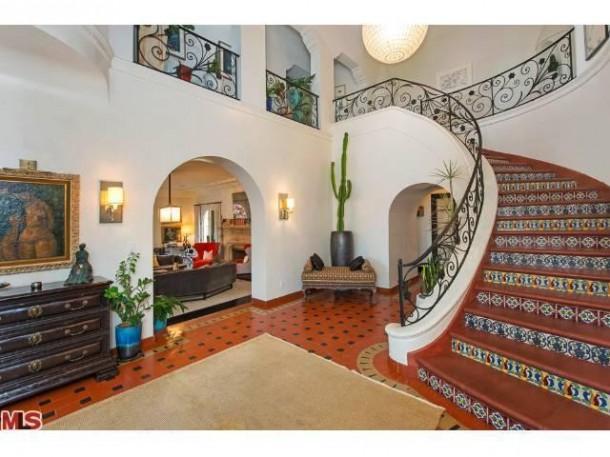 //kate walsh sells los feliz mansion  x