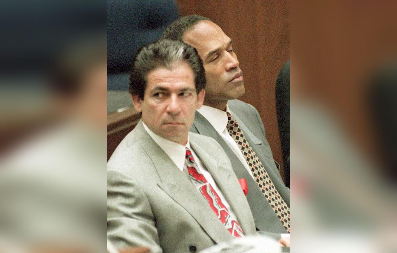 //nicole brown simpson oj simpson murder trial destroy robert kardashian family pics