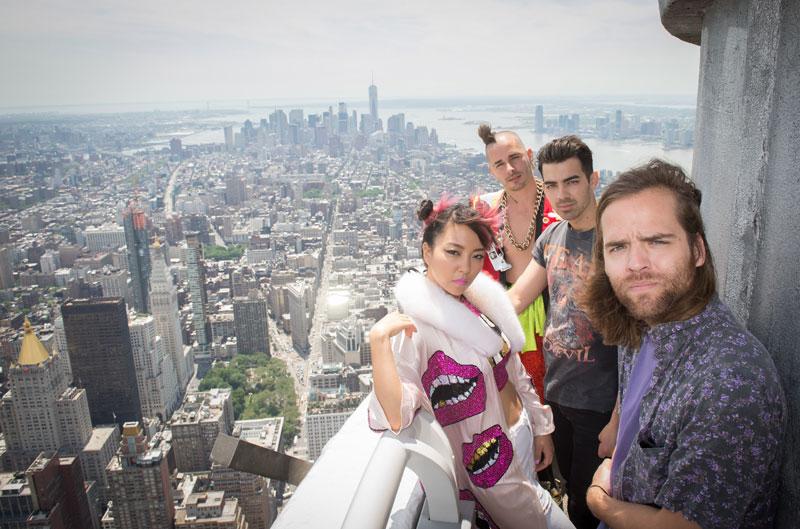 //DNCE Performs at the Empire State Building