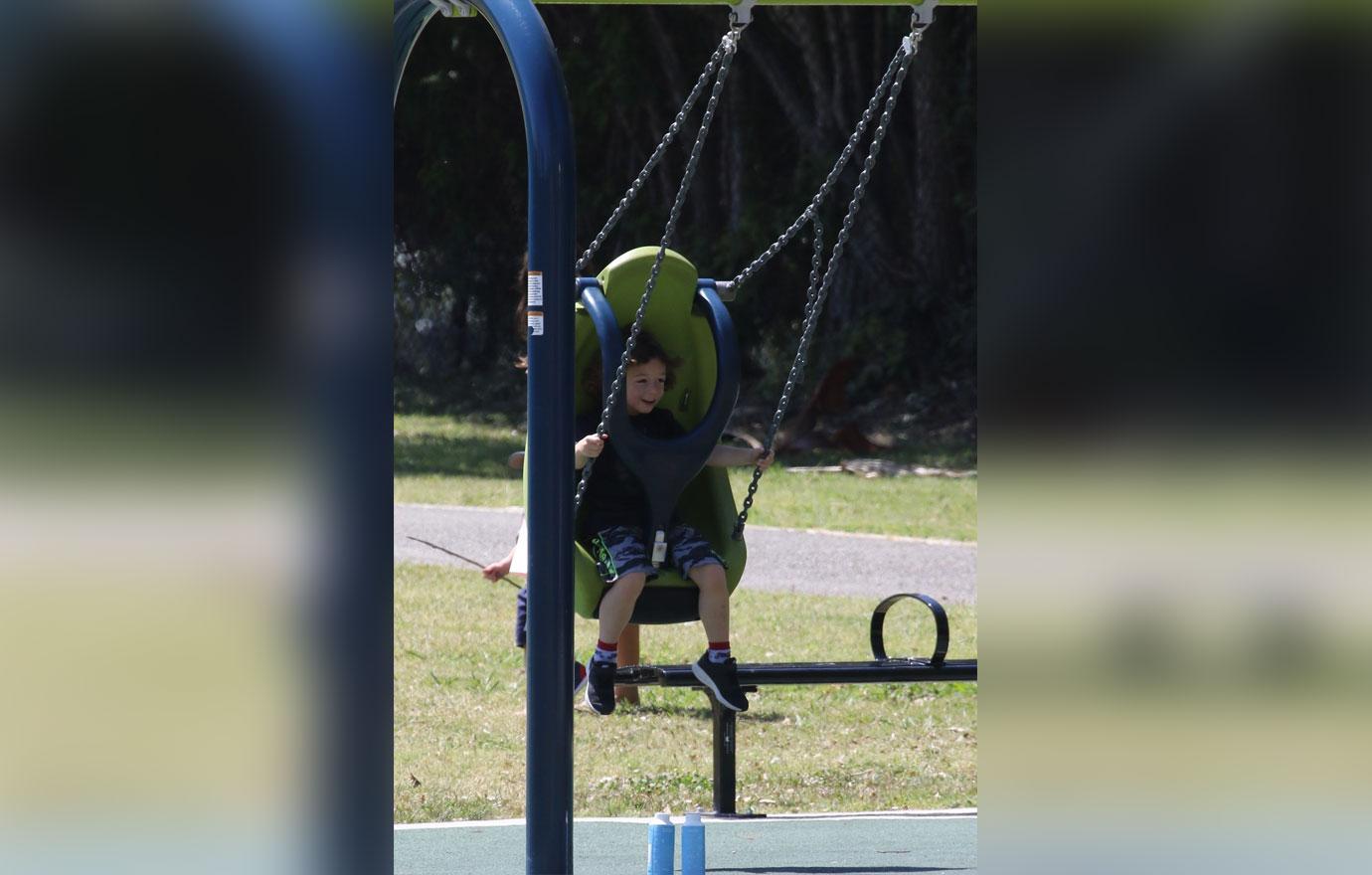 Gwen Stefani Blake Shelton Basketball With Her Sons