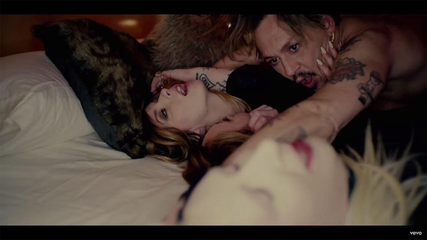 Johnny Depp burns Marilyn Manson's underwear in new music video - 8days