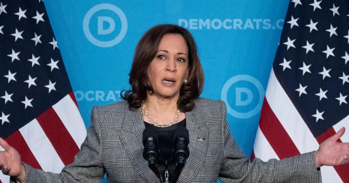 kamala harris white house aide leaving