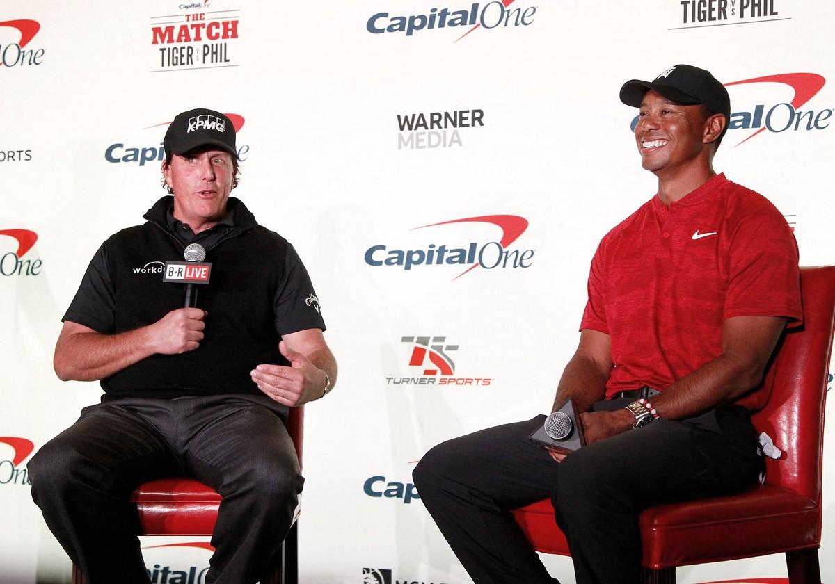 Tiger Woods is reportedly taking no pity on Phil Mickelson amid the golfer's misconduct controversy.