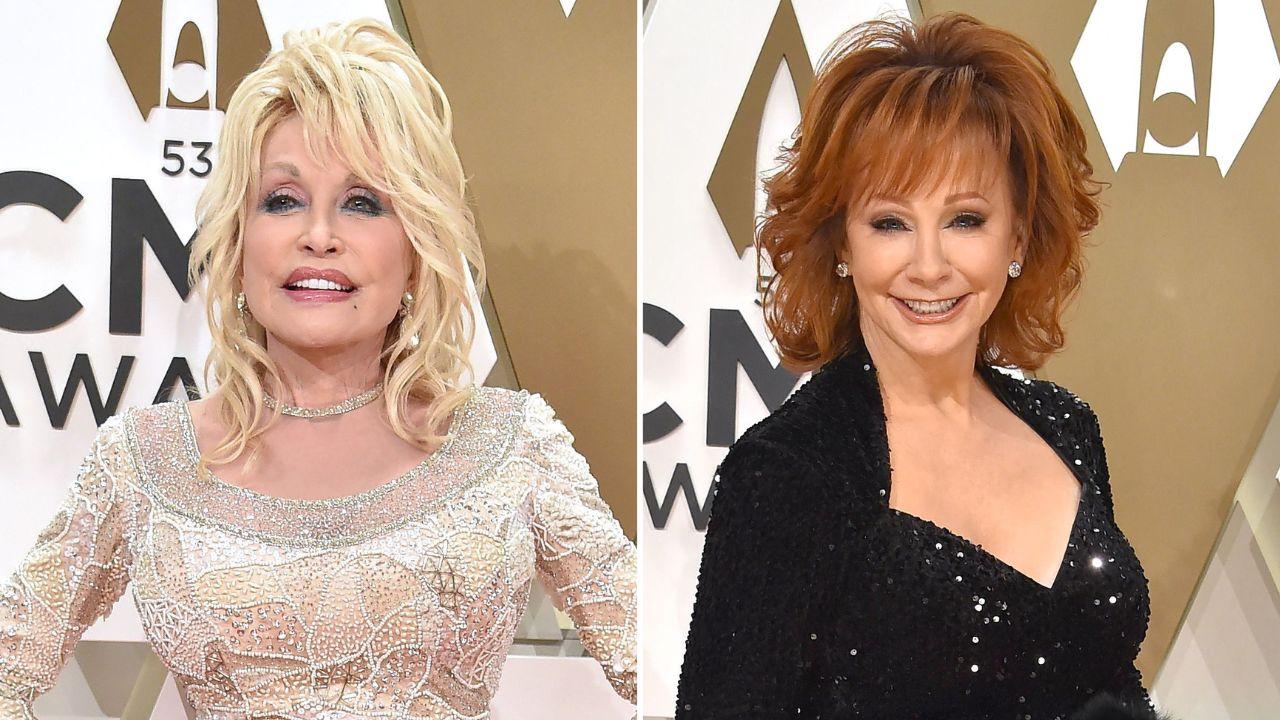Dolly Parton is allegedly helping Reba McEntire plan her dream wedding and make it truly memorable.