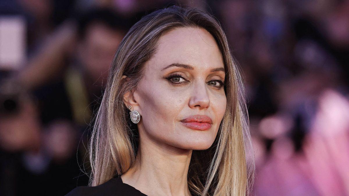 picture of Angelina Jolie