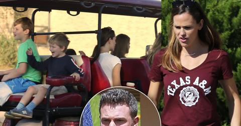 //Jennifer Garner Ditches Ben Affleck Family Reunion pp