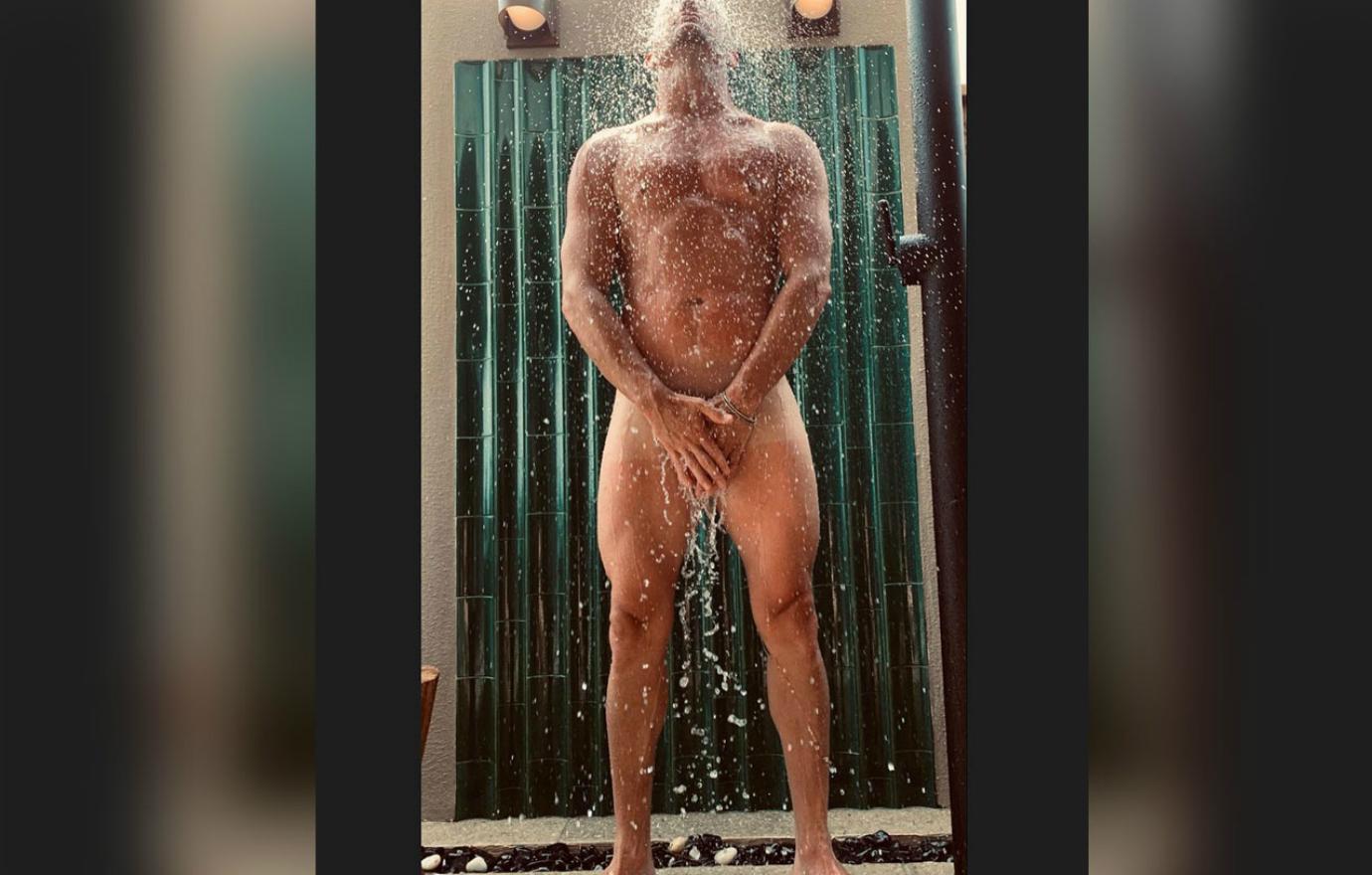 Channing Tatum lost a bet to his girlfriend, Jessie J, so he had to post a naked picture of himself on social media.