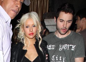 //christina_splashnews