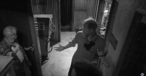 Prince Harry wandered through the haunted house and shouted at Meghan Markle