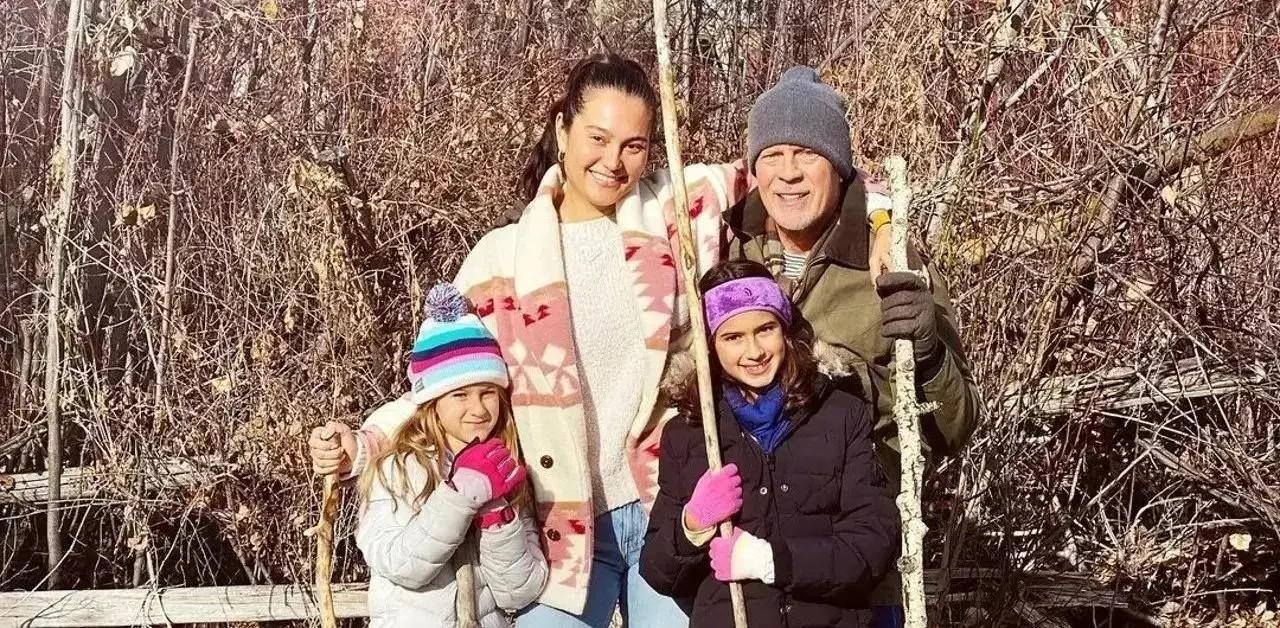 Photo of Bruce Willis, Emma Heming and their two daughters