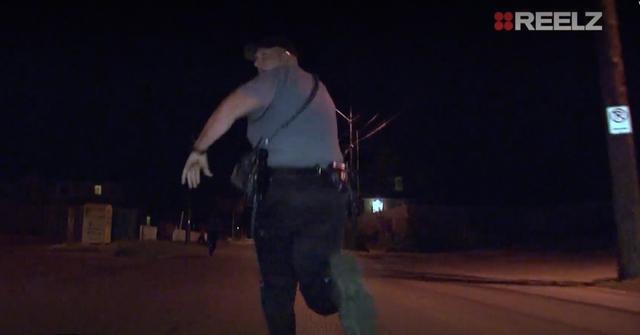 Footage Shows Moment Police Finds Drugs, Weapon In Suspect's Car