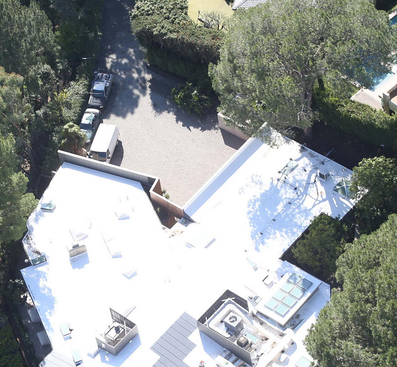 Portia De Rossi Moves Out On Ellen DeGeneres Secret Beverly Hills Mansion