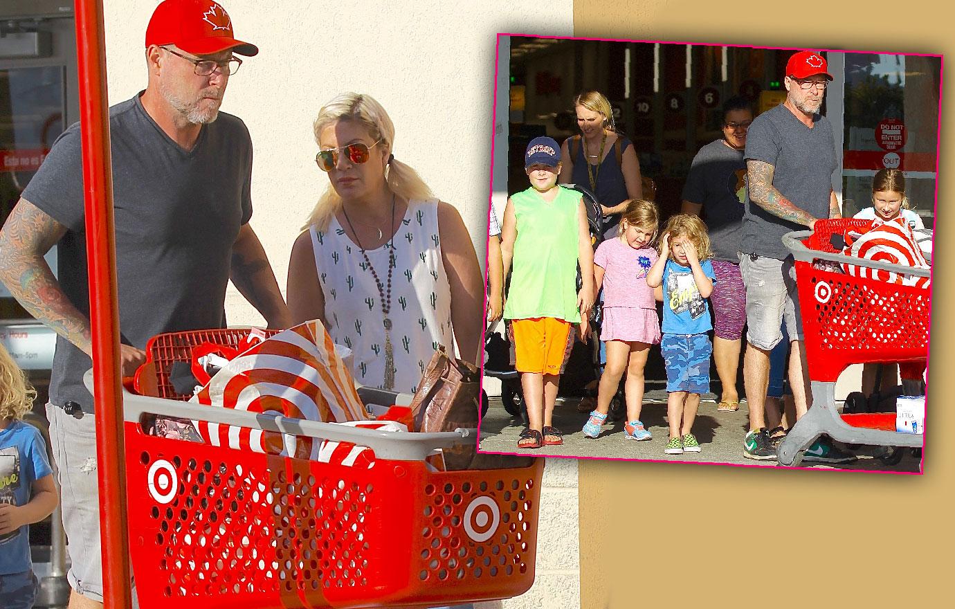 Tori Spelling Goes Shopping Back To School Supplies Money Problems