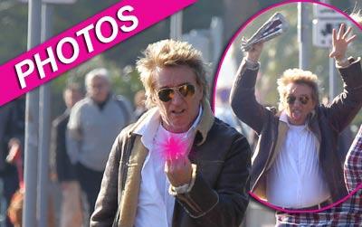 //rod stewart flipping the bi