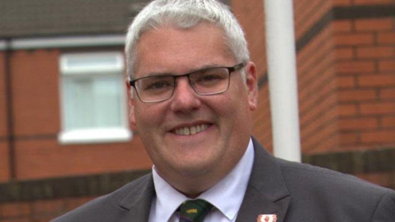 Photo of Gavin Robinson
