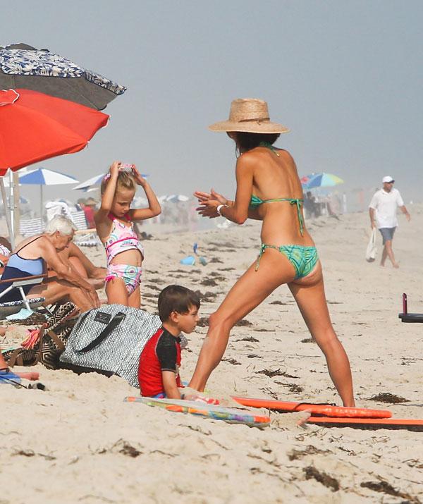 Bethenny Frankel Bikini Photos