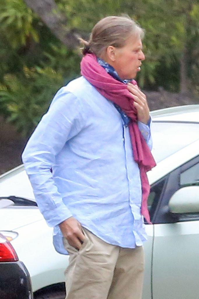 //val kilmer tracheostomy tube removed scar