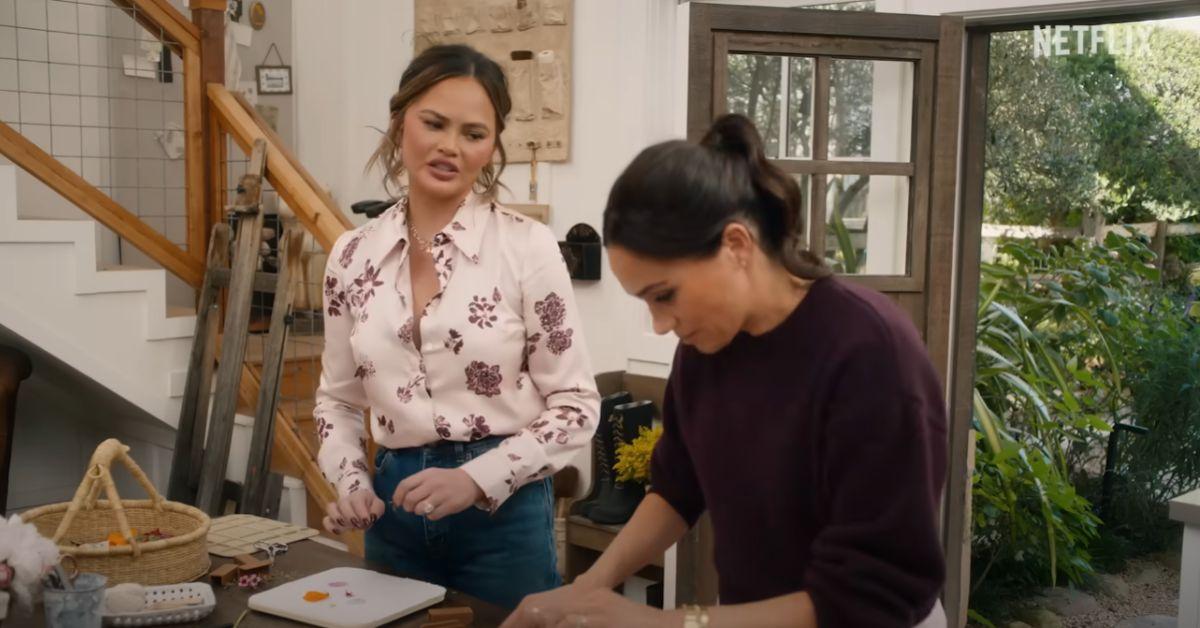 Photo of Chrissy Teigen and Meghan Markle