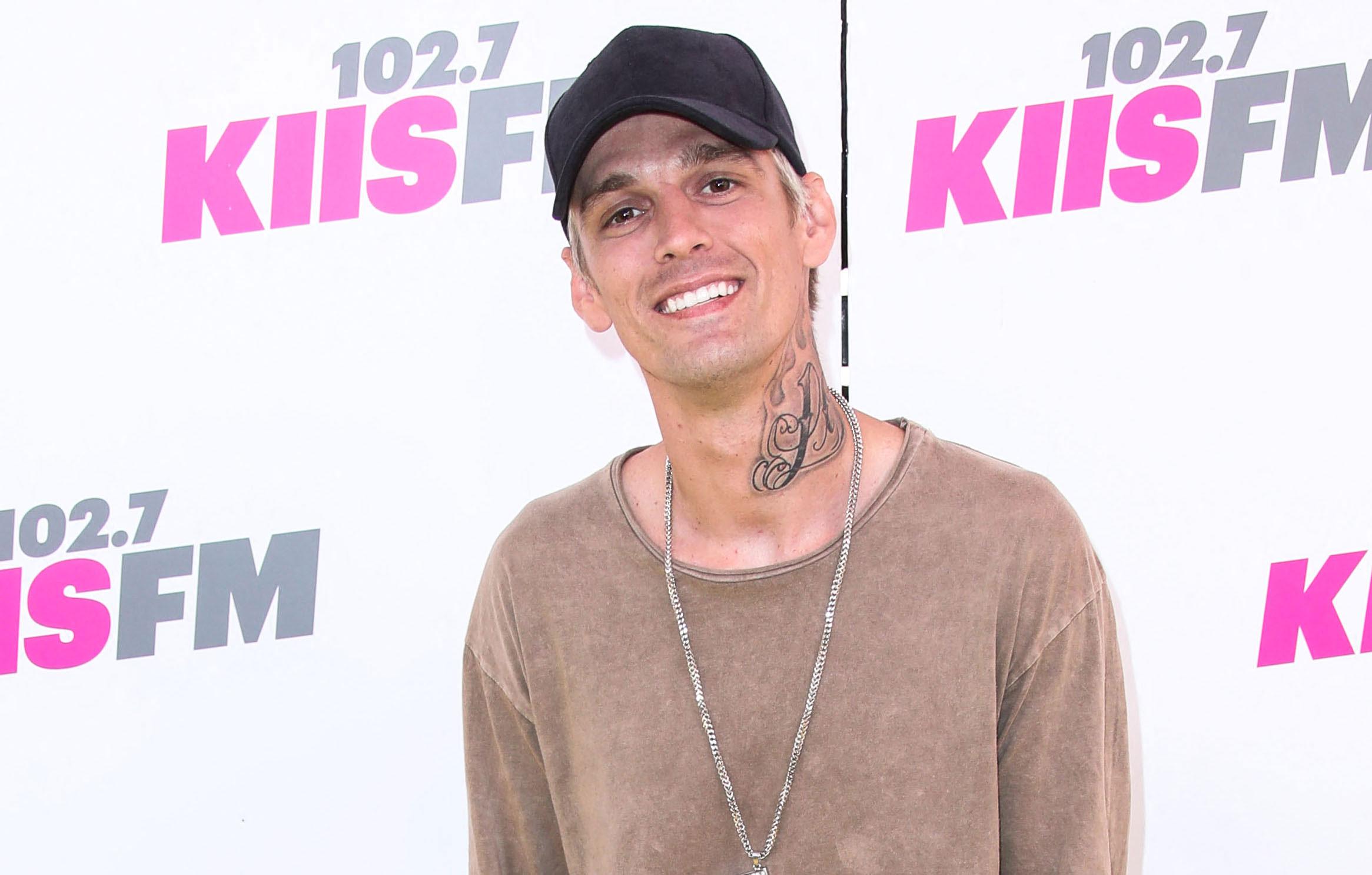 aaron carter reaches deal with late singers fiancee melanie martin control son prince