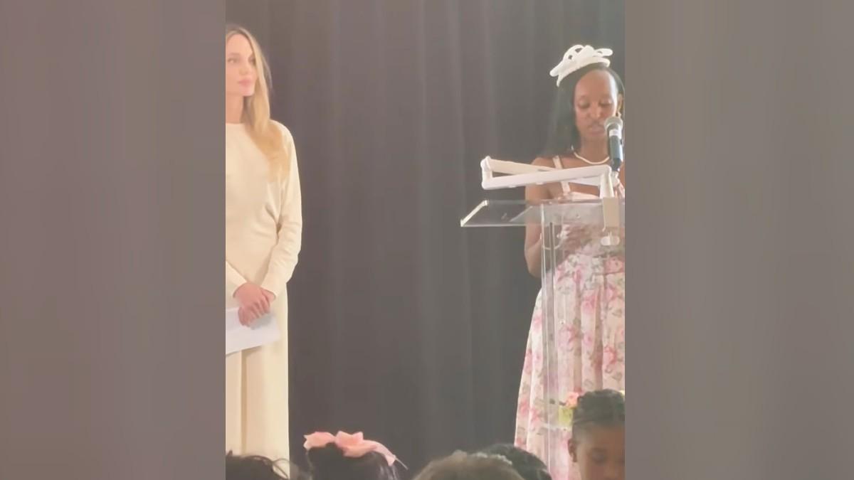 Photo of Angelina Jolie and daughter Zahara