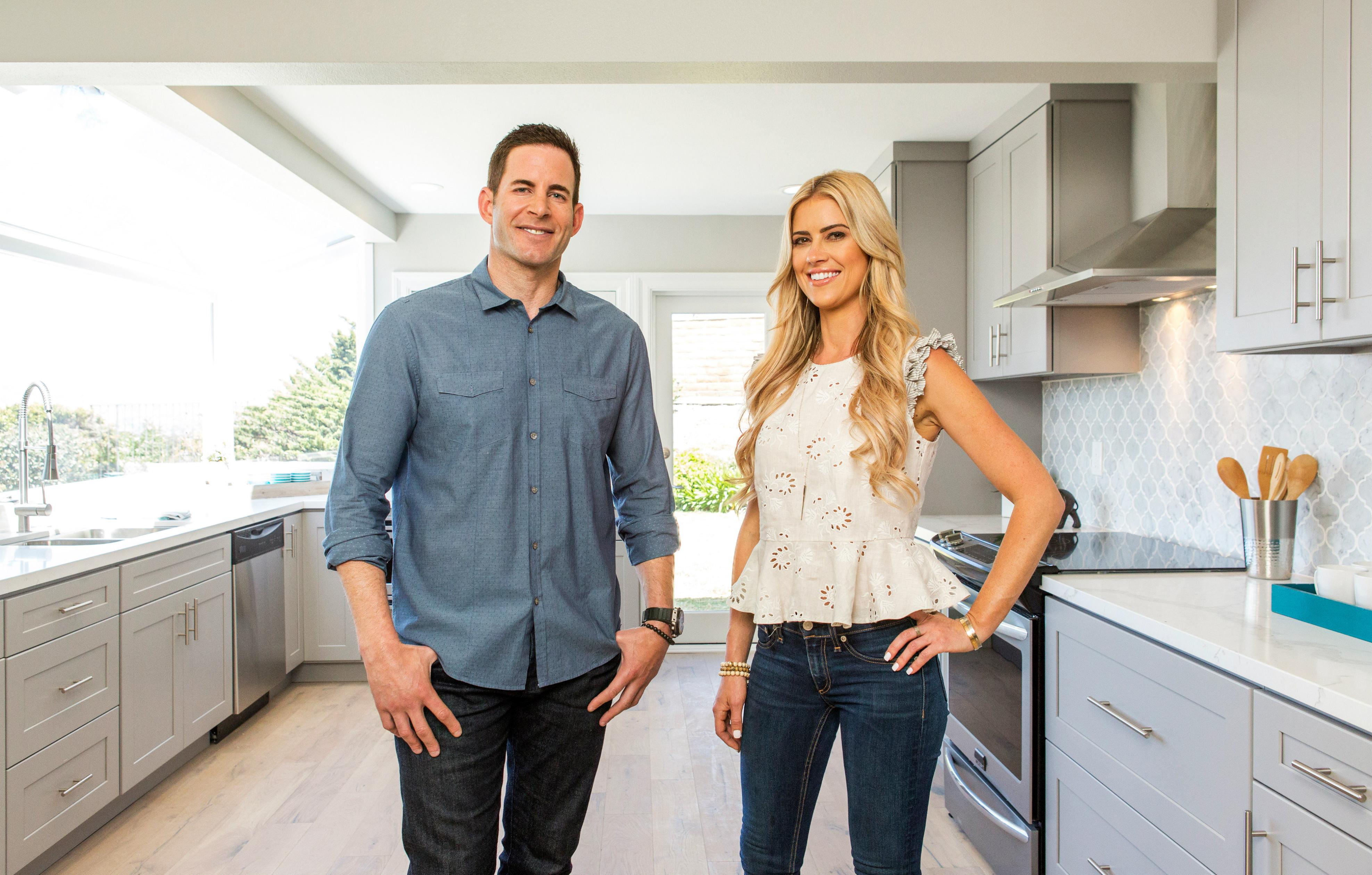 tarek el moussa covid no mask flip flop shut down first photos