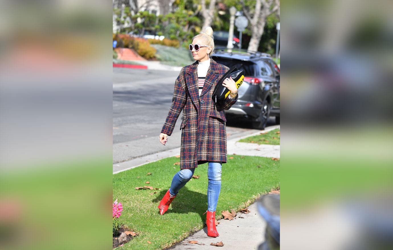 Gwen Stefani Steps Out With Son Kingston