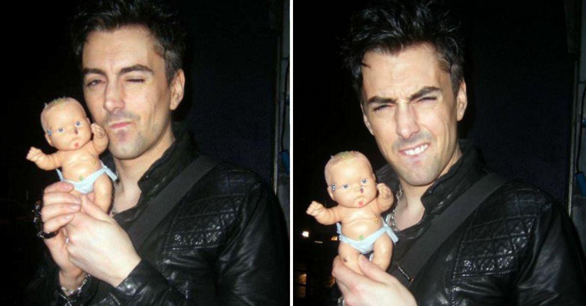 lostprophets frontman ian watkins murdered prison ambush