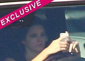 //pp_kendalljennertexting_snews