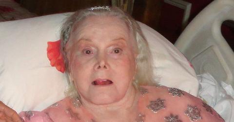 //Zsa Zsa Gabor Dead Surgery