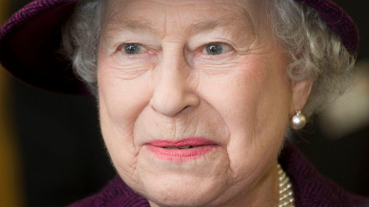 Photo of Queen Elizabeth