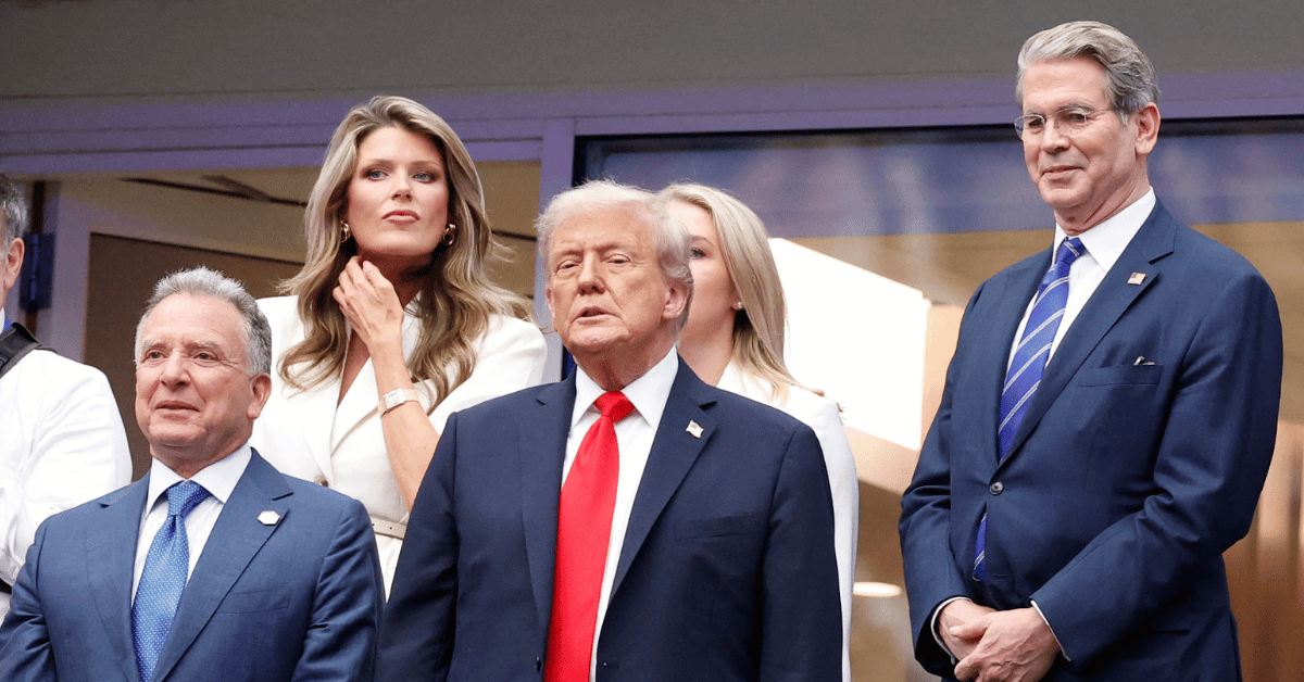 Photo of Donald Trump and Scott Bessent 