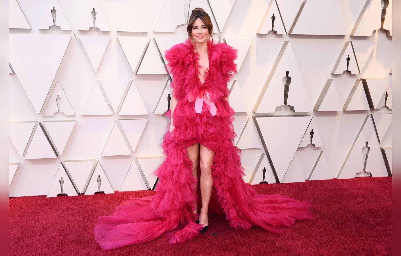 Wackiest Oscar Gowns Of All Time Exposed