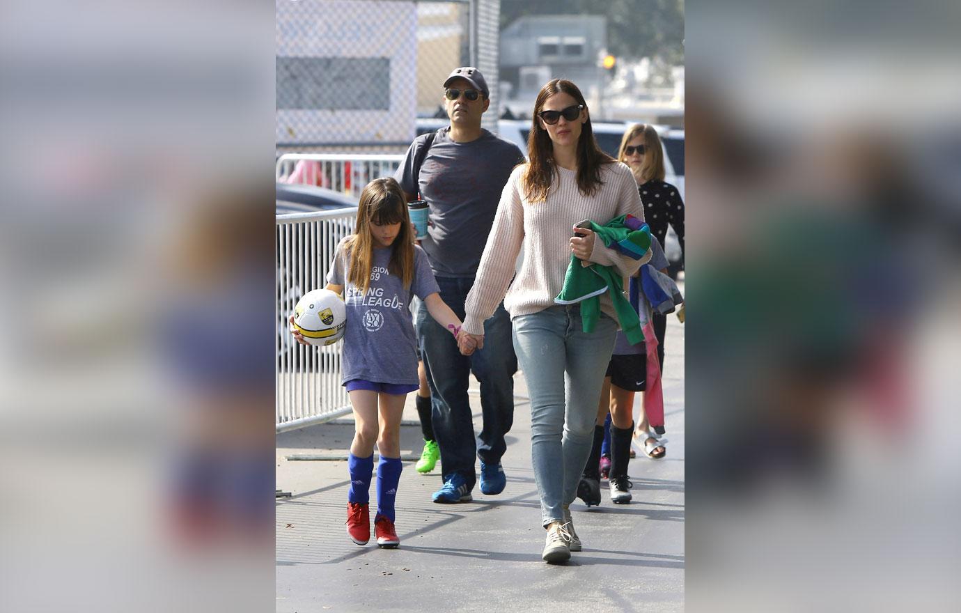 Ben Affleck Rehab Alcohol Addiction Jennifer Garner Kids Pics