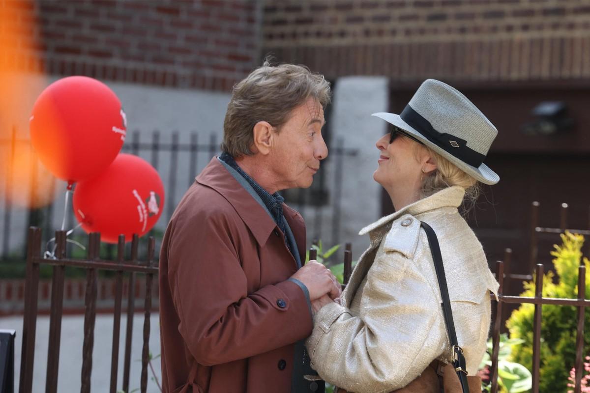 London diners reportedly saw Martin and Streep sharing laughs and affectionate moments during a recent outing.