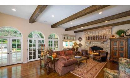 //joe tina simpson selling house x