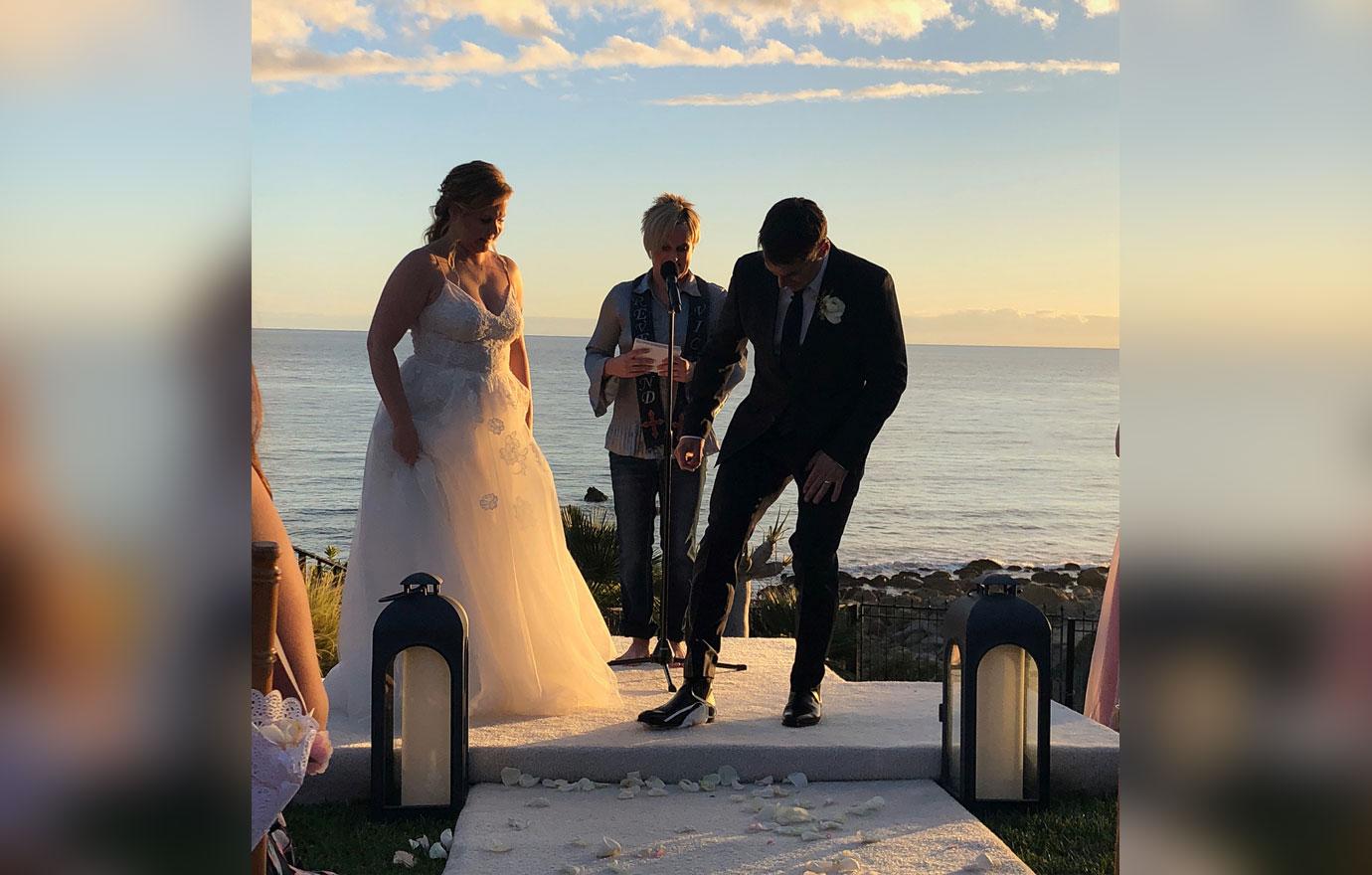 //Amy Schumer Married Wedding Photos