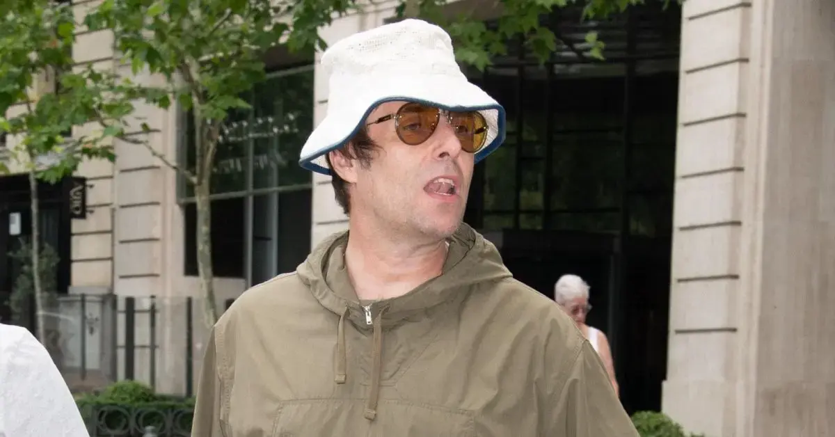 rocker Liam Gallagher eschews drugs, booze and cigarettes