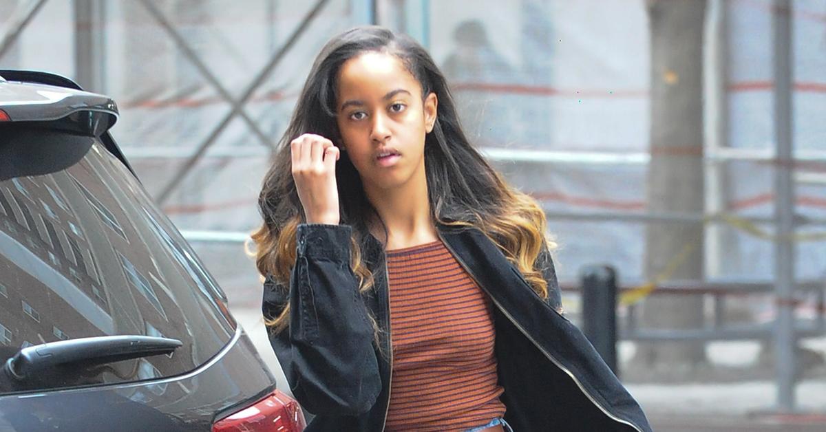 Malia Obama Takes Smoke Break With Sasha's Older Boyfriend, Clifton ...