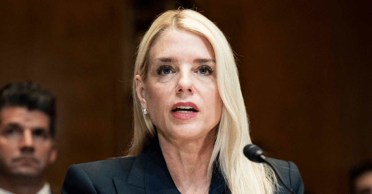 Pam Bondi's Major Epstein Problem: Trump's Attorney General Faces Another Blow Over Pedo's Files as Lawmakers Plan To 'Intervene' in Delayed Release