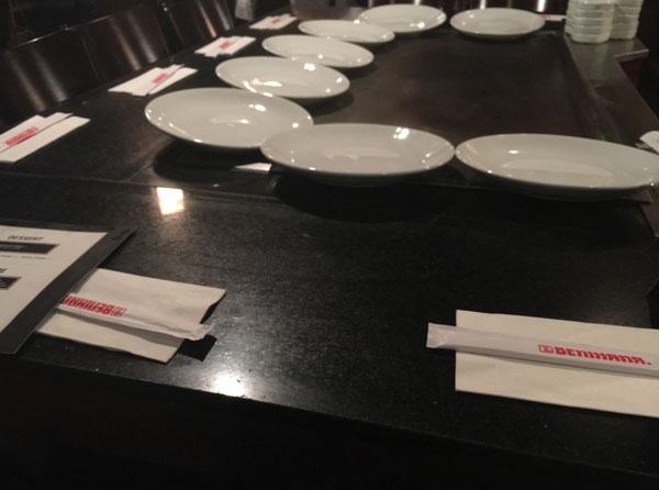 Tori Spelling Benihana Photos