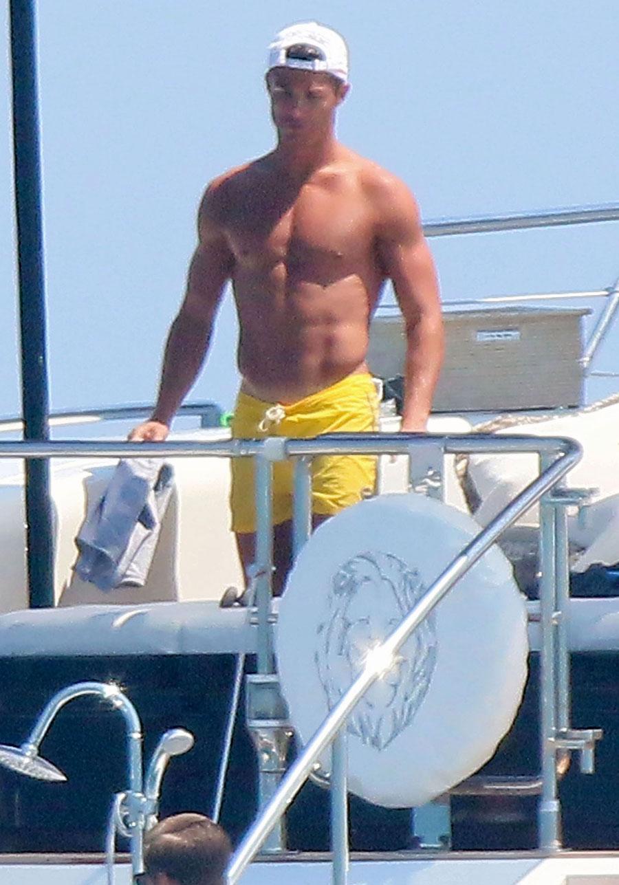 Christiano Ronaldo Shirtless On A Yacht