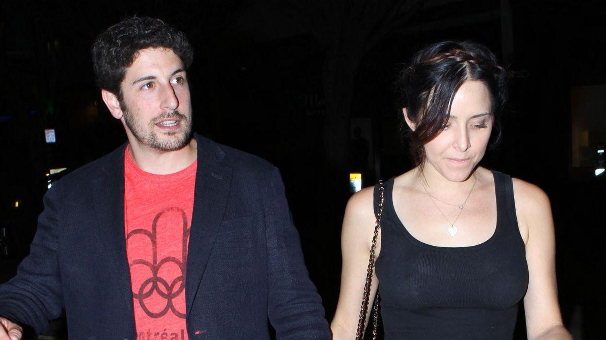 picture of Jenny Mollen and Jason Biggs