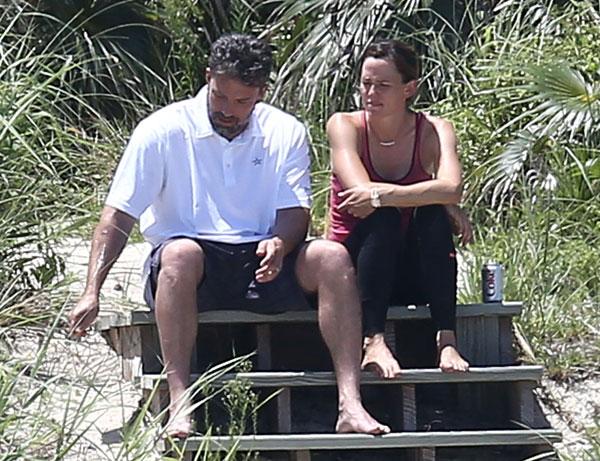 Ben Affleck Post-Divorce Announcement Vacation Photos With Jennifer Garner In Bahamas